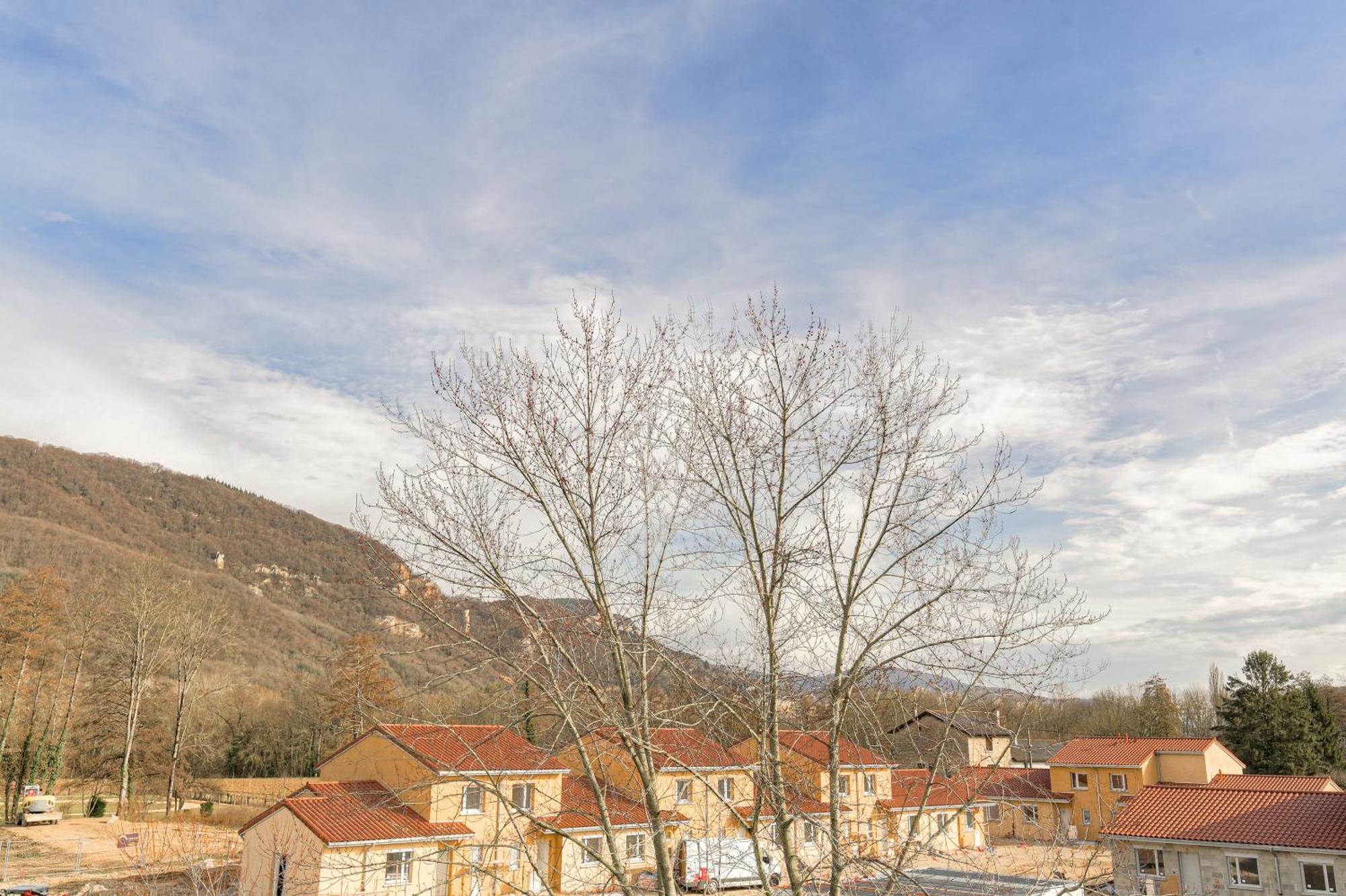 Le Souclin - Ma Cabotte Apartment Lagnieu Bagian luar foto